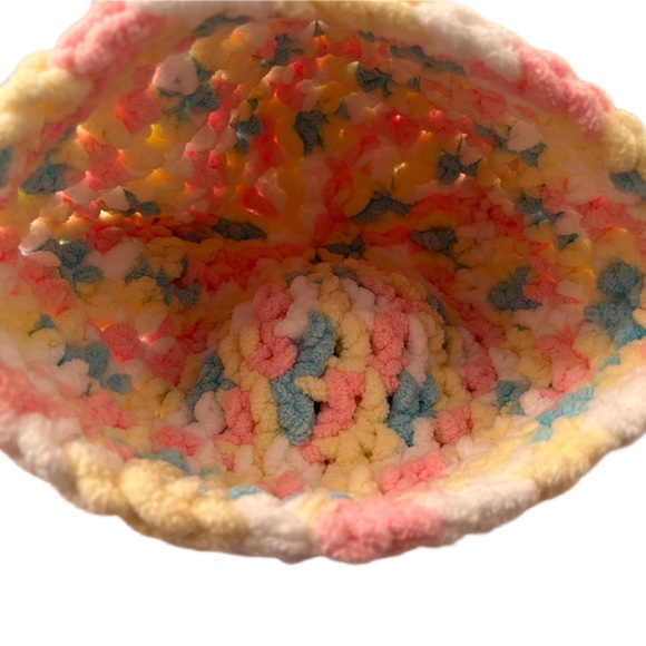 Cable Knit Pom Pom Beanie Pastel Super Soft - Picture 3 of 7